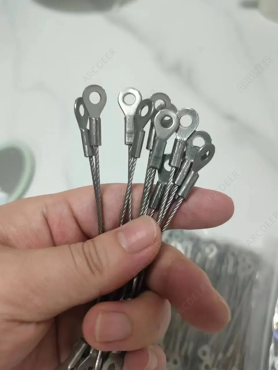 สายเคเบิลนิรภัยสแตนเลสขนาด 1.5 มม. 10 ชิ้น พร้อมห่วง, สายรัดลวดสลิงสำหรับงานหนักเพื่อป้องกันการตกและเชื่อมต่ออุปกรณ์