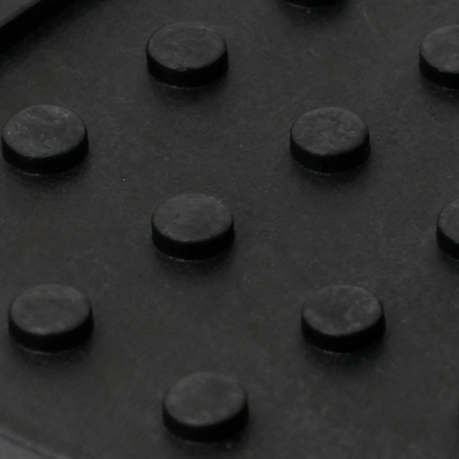 미끄럼 방지 패드 4개 세트 삼각대 발판 매트 건설용 삼각대 매트 나사 포함 석고 작업 페인팅 배선 작업용