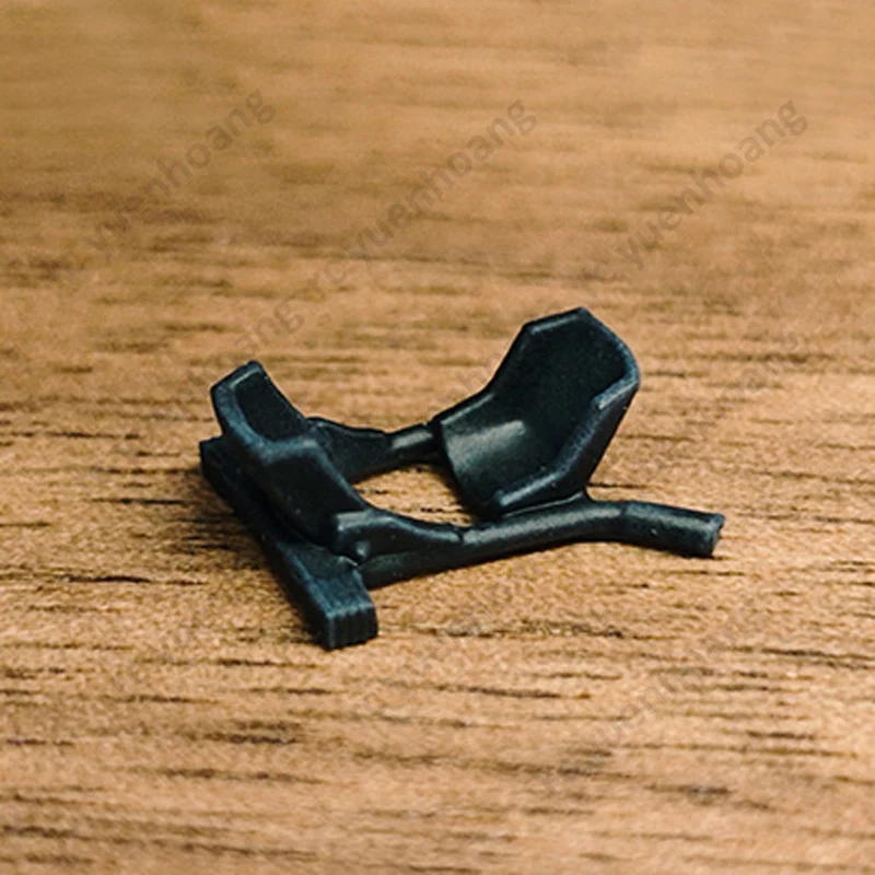 Soporte para modelo de motocicleta, escala 1/64, soporte de estacionamiento, reposapiés, piezas modificadas para accesorios de vehículos RC, 1 Uds.