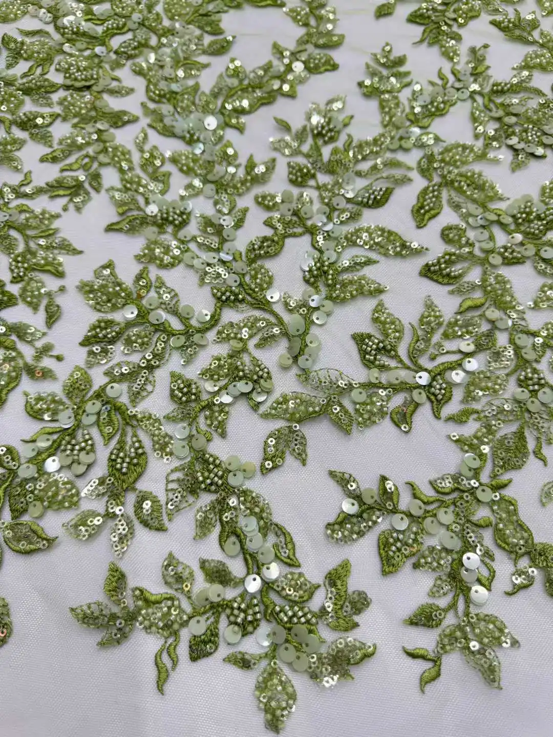 Tessuto di pizzo africano con paillettes all'ingrosso Ricamo francese di alta qualità di lusso con perline pesanti da sposa in pizzo da sposa 5 metri CC1742