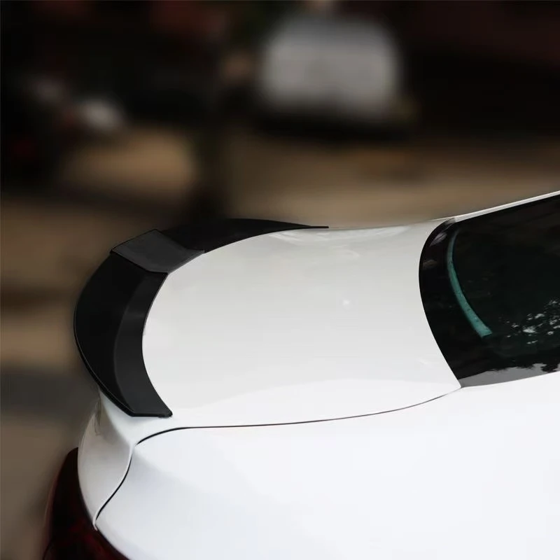 Dreiteiliger universeller Heckspoiler ohne Bohren, Kohlefaser-Optik, Kofferraumspoiler, sportliche Modifikation, Upgrade-Zubehör für die Fahrzeugkarosserie – Detail 3