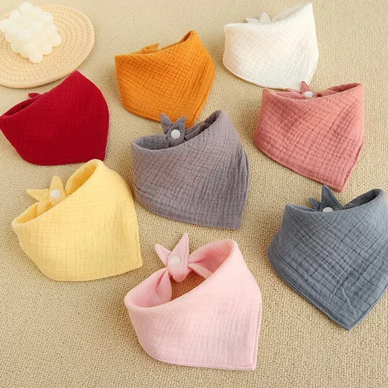 Impermeável e resistente a manchas Bib para bebê recém-nascido, Bib com quatro camadas, gaze lisa, babadores triangulares, suprimentos para alimentação do bebê