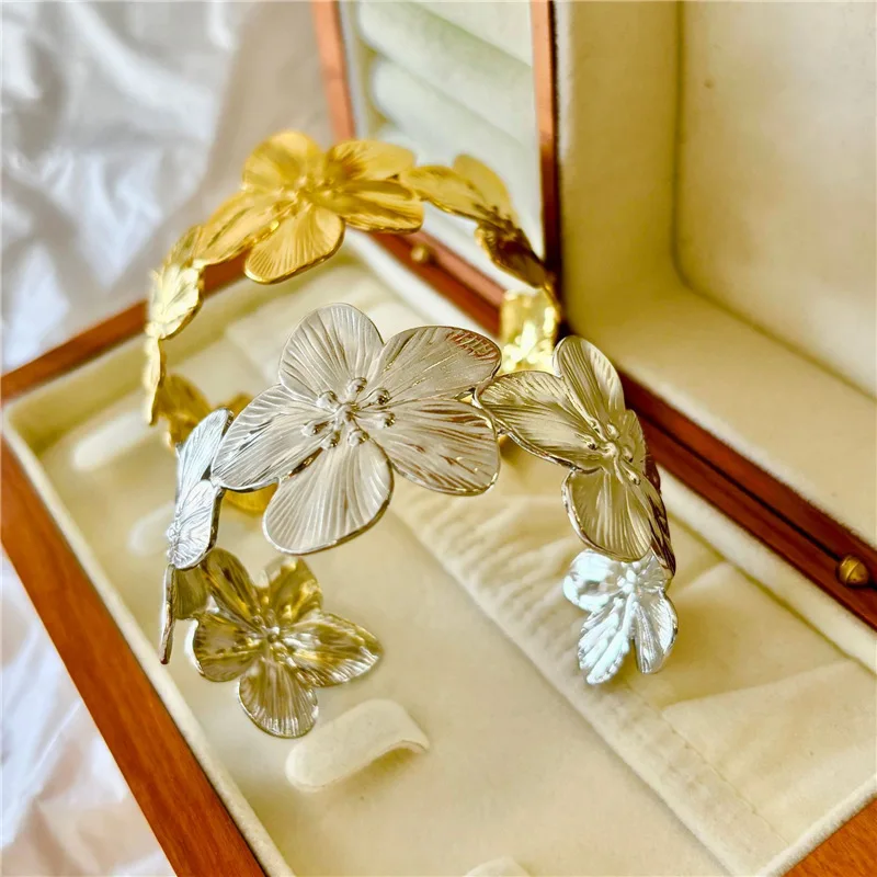 LATS New Personality Wide Flower Bracelet Opening Geometric Adjustable Hand Jewelry Wholesale image 2
