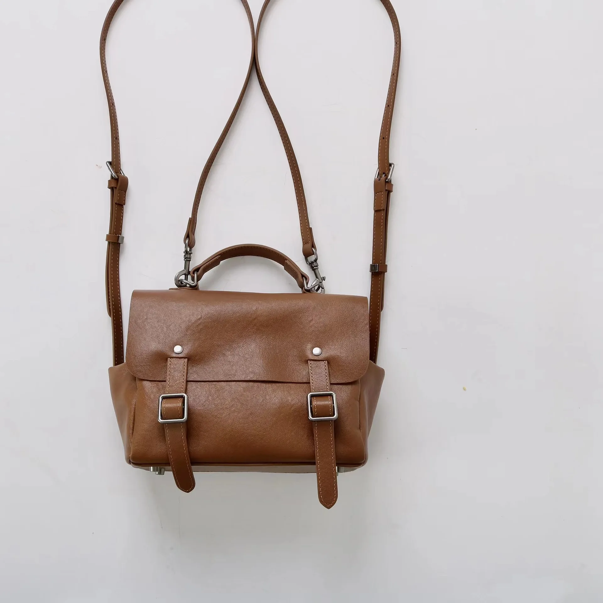 حقيبة ظهر جديدة من جلد البقر المدبوغ بالخضراوات لعام 2026 بكتف واحد مائلة حقيبة ظهر كامبريدج عصرية متعددة الاستخدامات حقيبة راقية #6