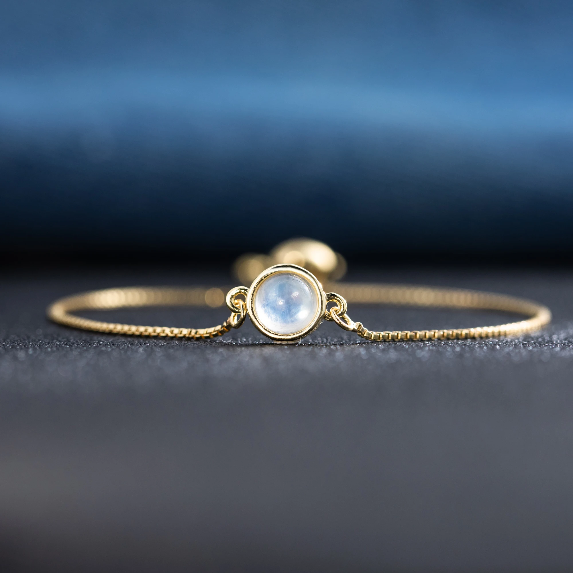 

Elegant Round Shaped Moonstone Adjustable Bracelets Natural Solitaire Blue Stone Chain Jewelry for Women Girl Anniversary Gifts