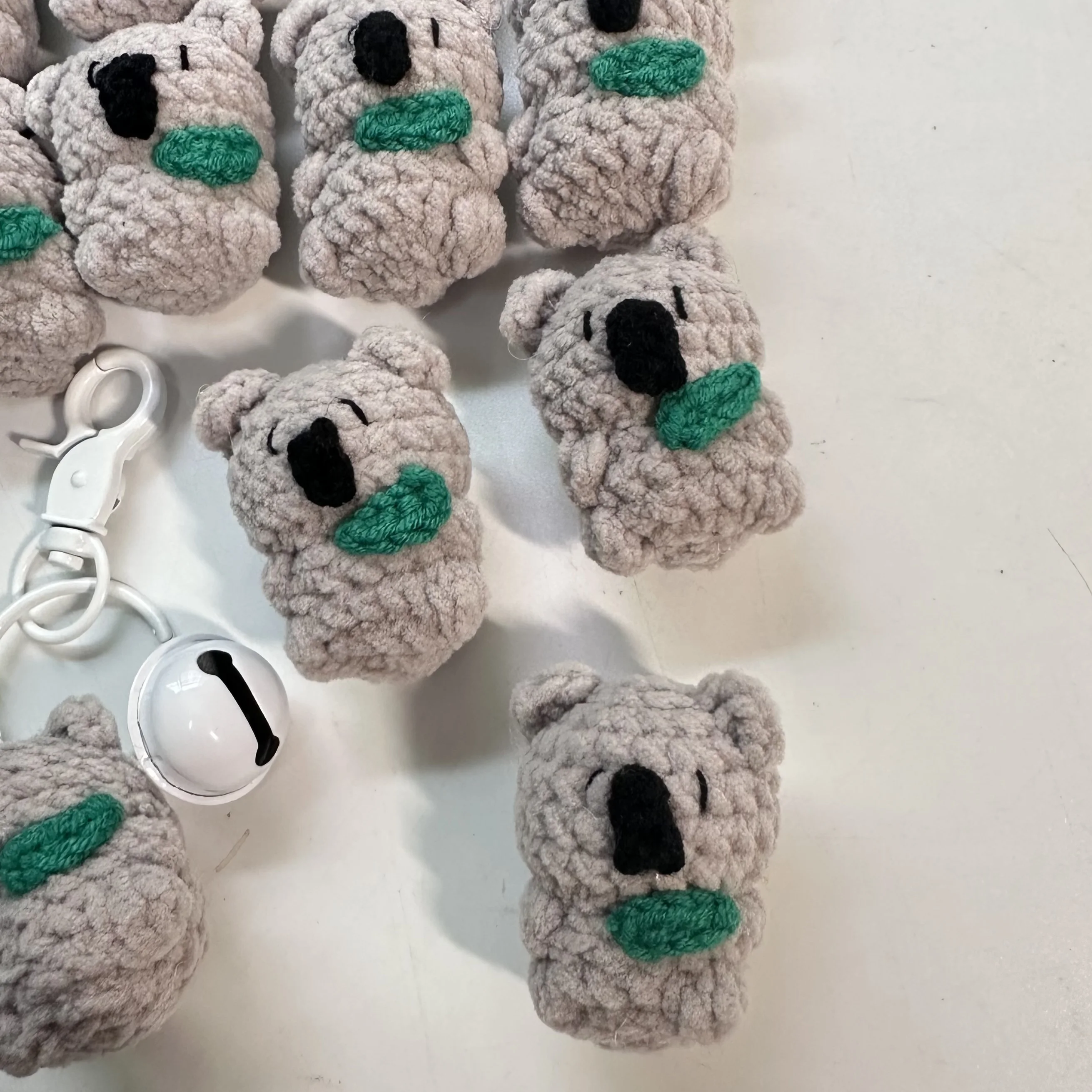 Handmade 3.5cm Cute Knitting Mini Crochet Koala Ornaments Sloth Shape Crochet Yarn Pendants  DIY Doll Keyrings Wholesale