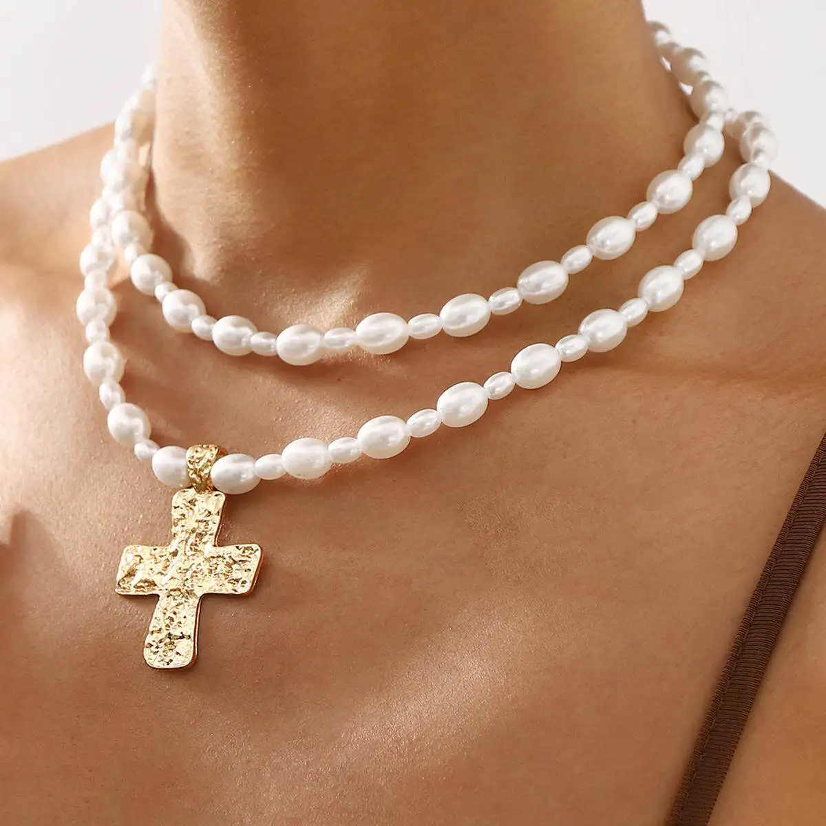 

New N12046 Cross Pendant Necklace Double Layered Pearl Choker Vintage Stacking Necklace Cross Body Jewelry Autumn Fashion