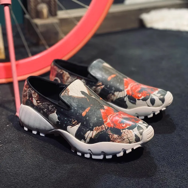 

Новый дизайн, спортивная обувь, мужские легкие повседневные лоферы из натуральной кожи без шнуровки, увеличивающие рост, молодежная обувь на платформе