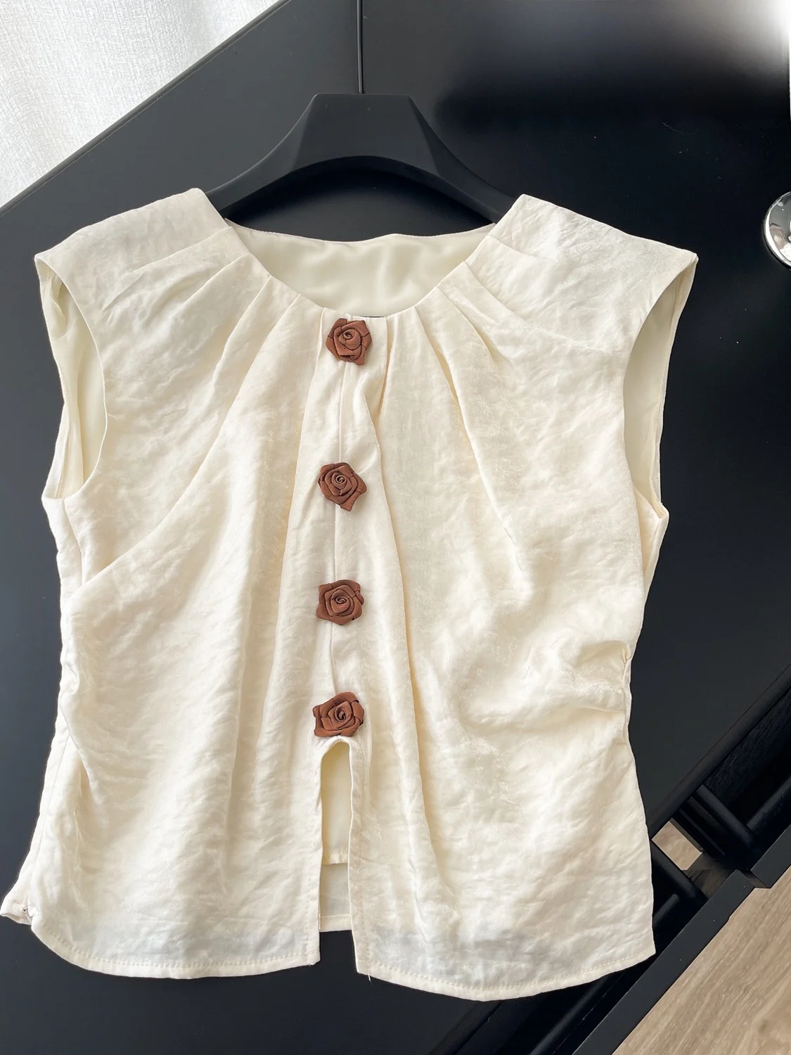 

Retro Ethnic Sle Women's Svel Vest Summer New Rose Flower Button Simple ort Size Small Beautiful Top Korean Loose Fit