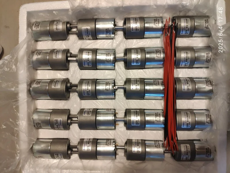 Brand new ZHENGKE ZGB37RG 12V 24V eccentric outpput shaft motor