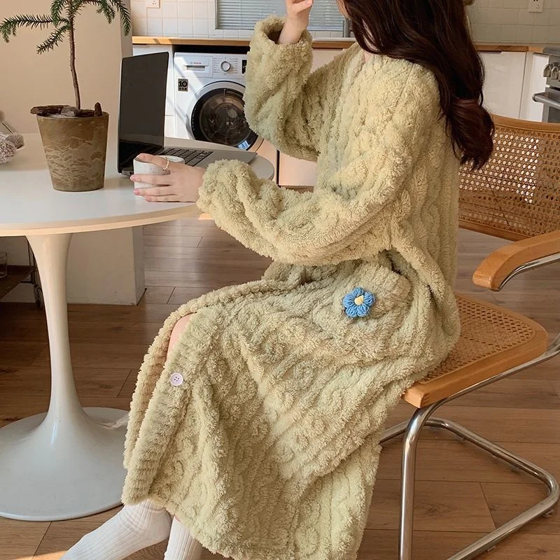 Flannel Robe Women Fleece Long Sleeve Thicken Warm Thermal Bathrobe Winter Home Clothes Long Dressing Gown Pajama Robe Nightwear