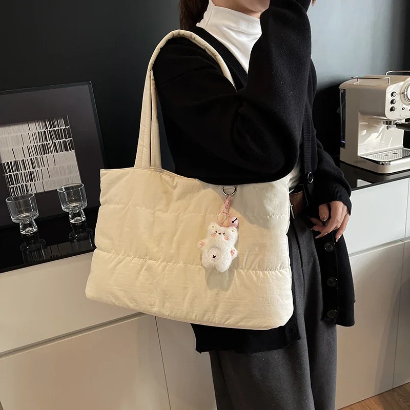 

Зима 2024, новые универсальные сумки на плечо, повседневные сумки для отдыха и поездок на работу, нейлоновая однотонная простая повседневная сумка большой вместительности