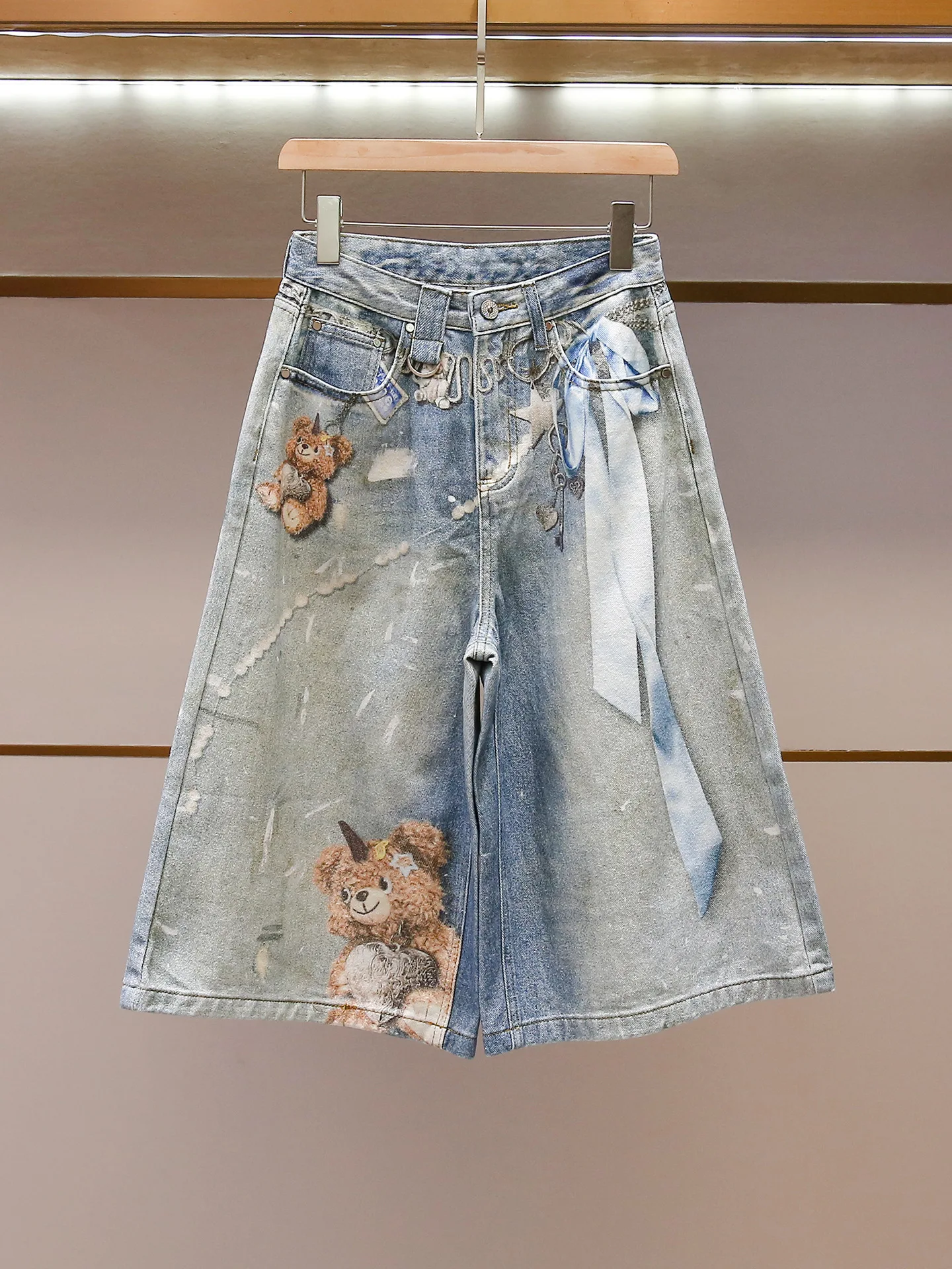 High-end Women's Clothing Spring New Locomotive Style Spice Girl Design Sense Printing A Word High Waist Jeans Women
