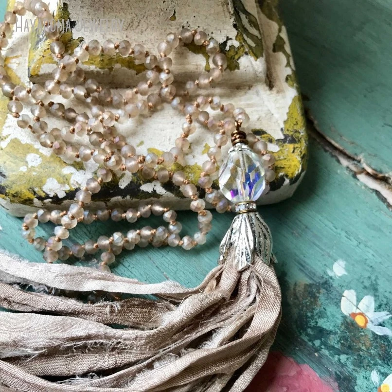 

10Pcs Shabby Boho Glam Simple Skinny Sari Silk Tassel Necklace Versatile Romantic Style Necklace