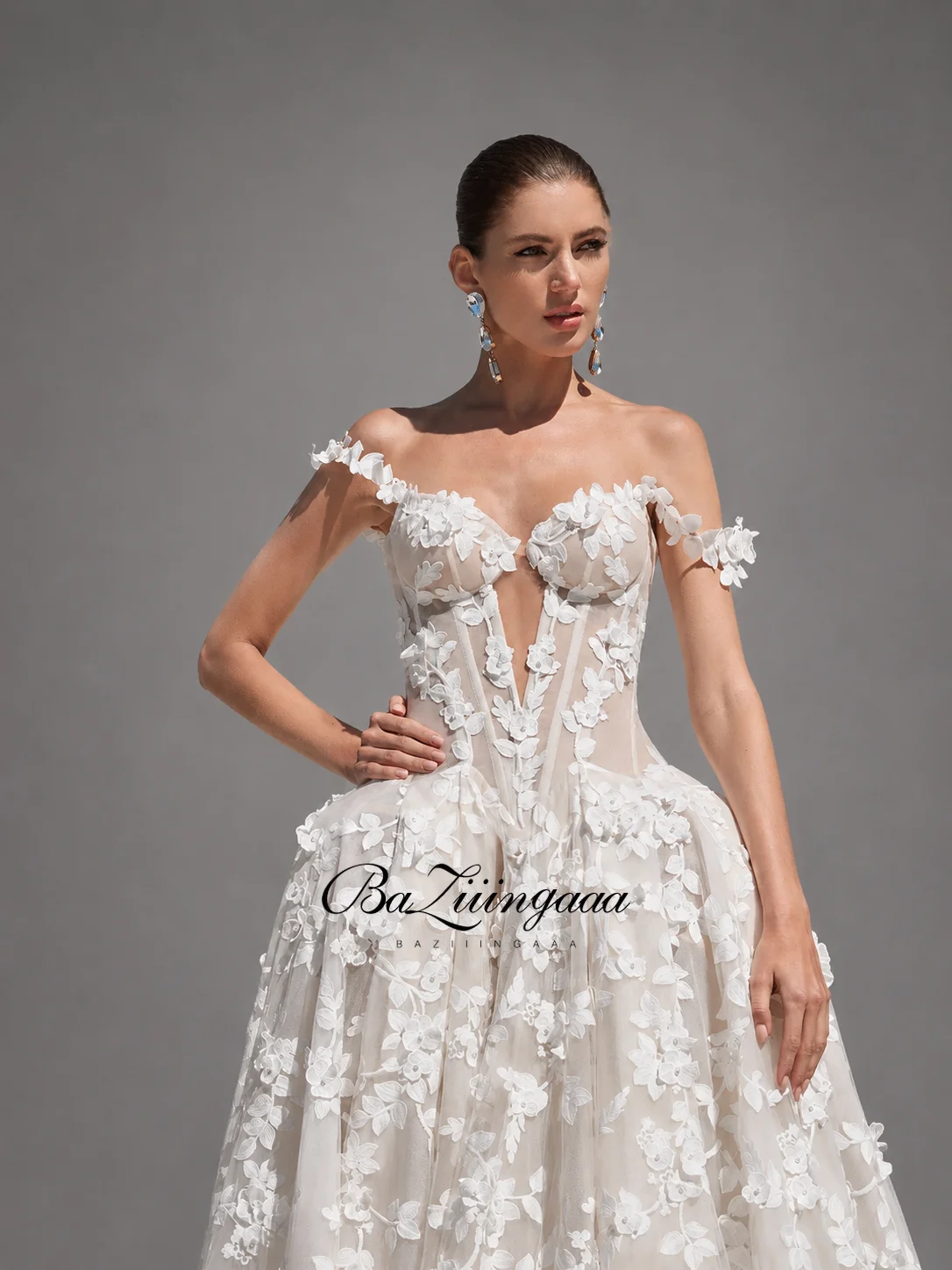 Abiti da sposa con stampa flor - Embroidery Online Design recensione e prezzo