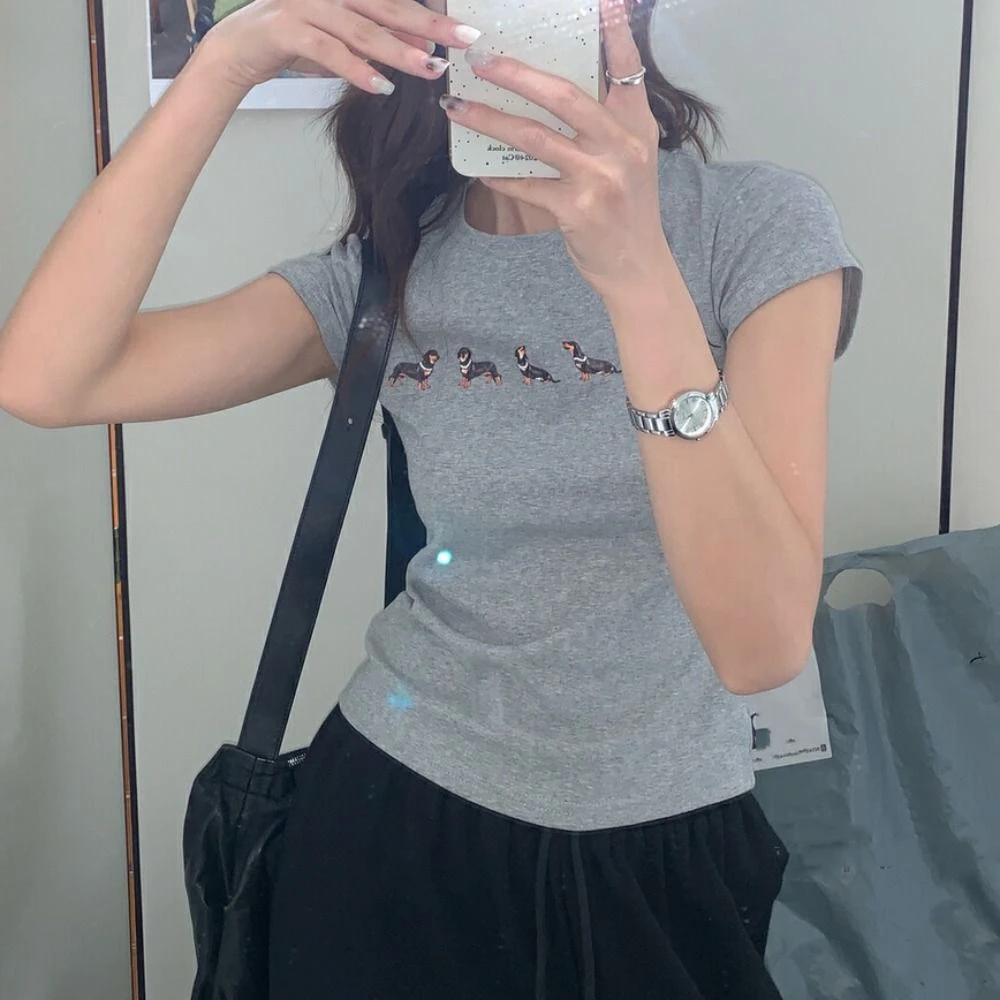 

Cute Cartoon Dog Short Sleeve T-shirt Dachshund Chic Y2K Crop Top Slim Fit Sweet Tees Shirts Women Streetwear