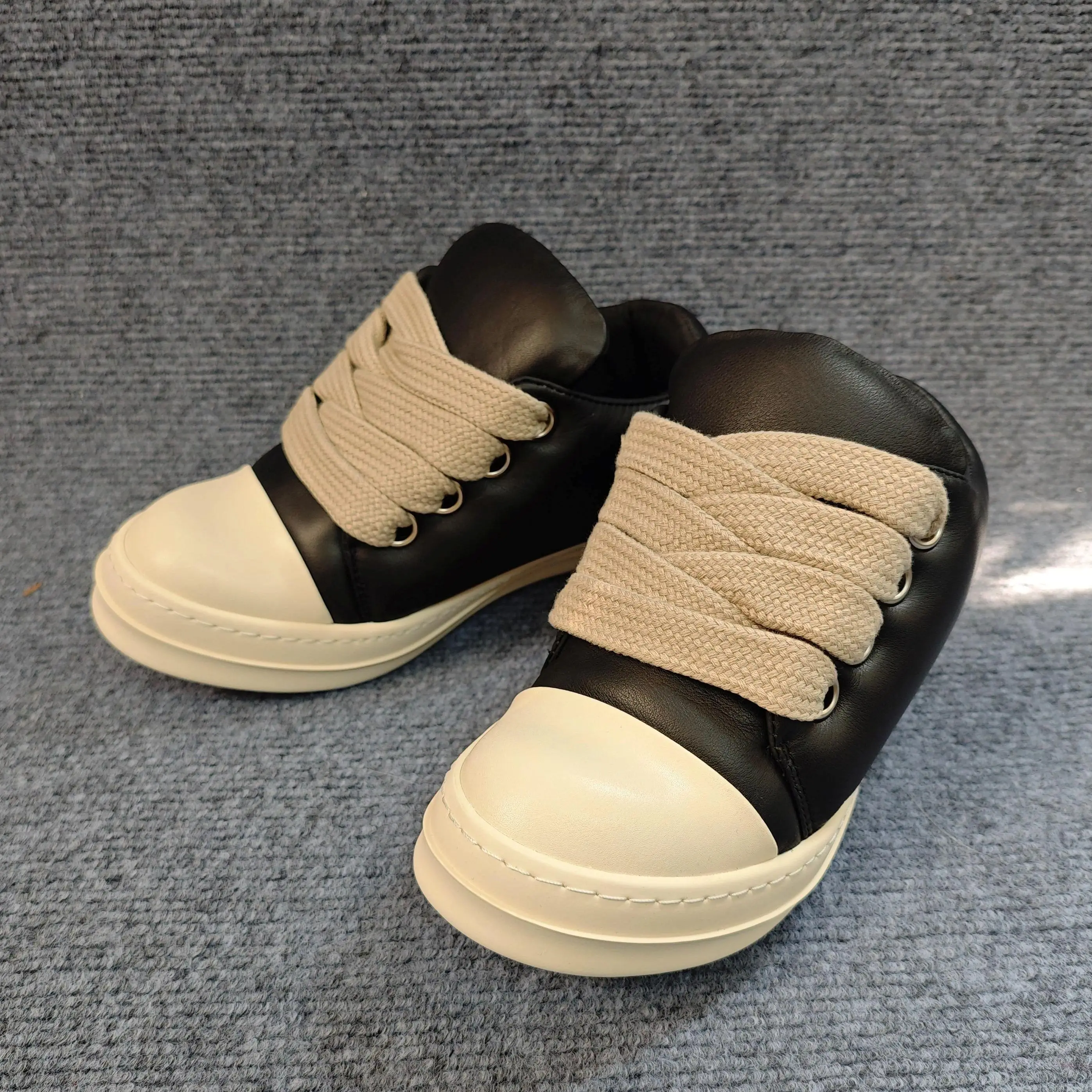 2026 Unisex Couple Chunky Toe Sneakers, Genuine Leather Oversized Laces Low‑top Chunky Platform Black White Daily Casual Shoes