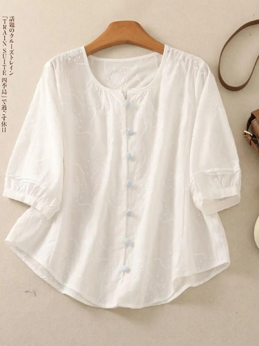 camisa-elegante-de-algodao-e-linho-bordada-com-manga-curta-para-mulheres-top-vintage-de-verao-com-bolso-quadrado-na-cor-branca