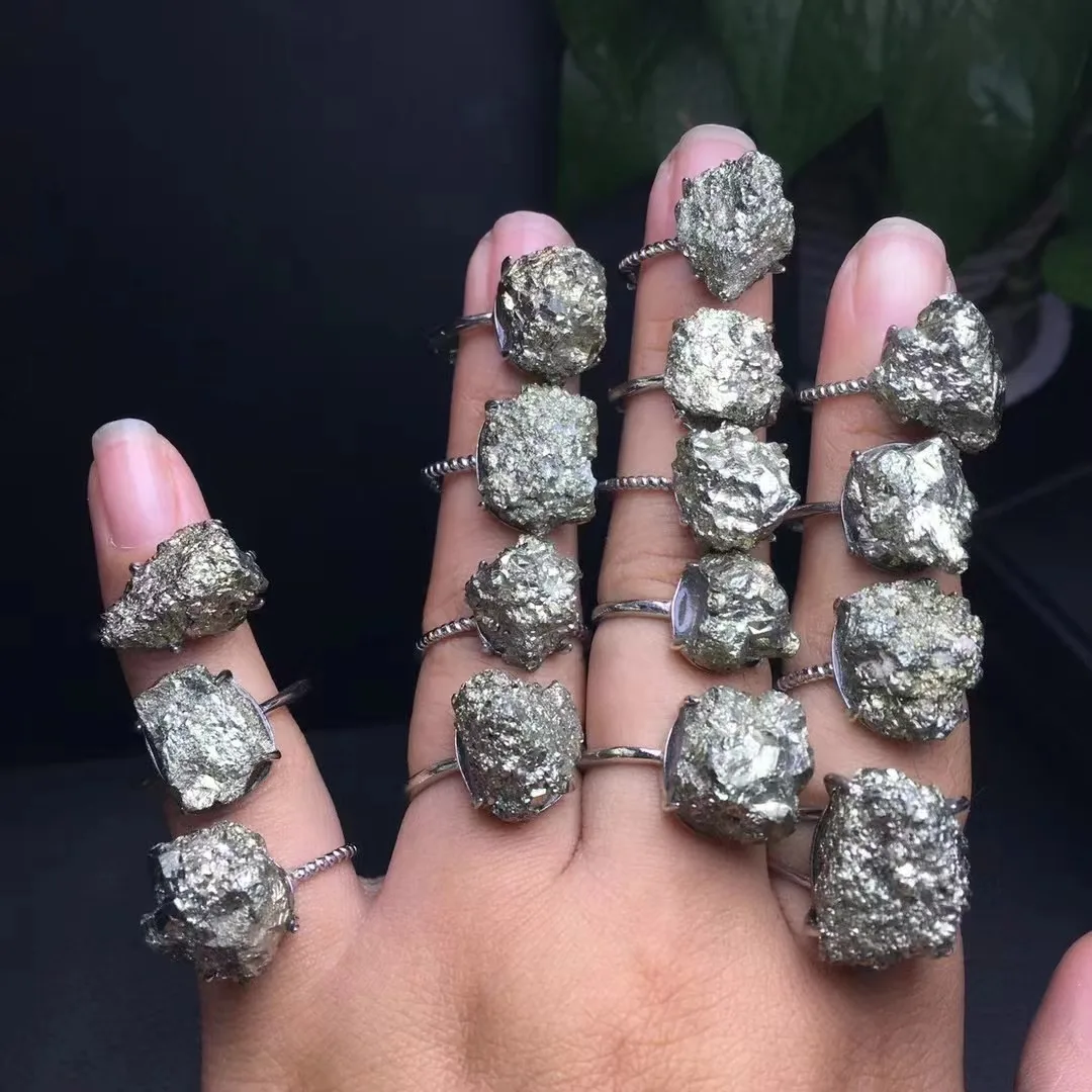 Unit One Piece Natural Chalcopyrite Crystal Healing Random Shape rings