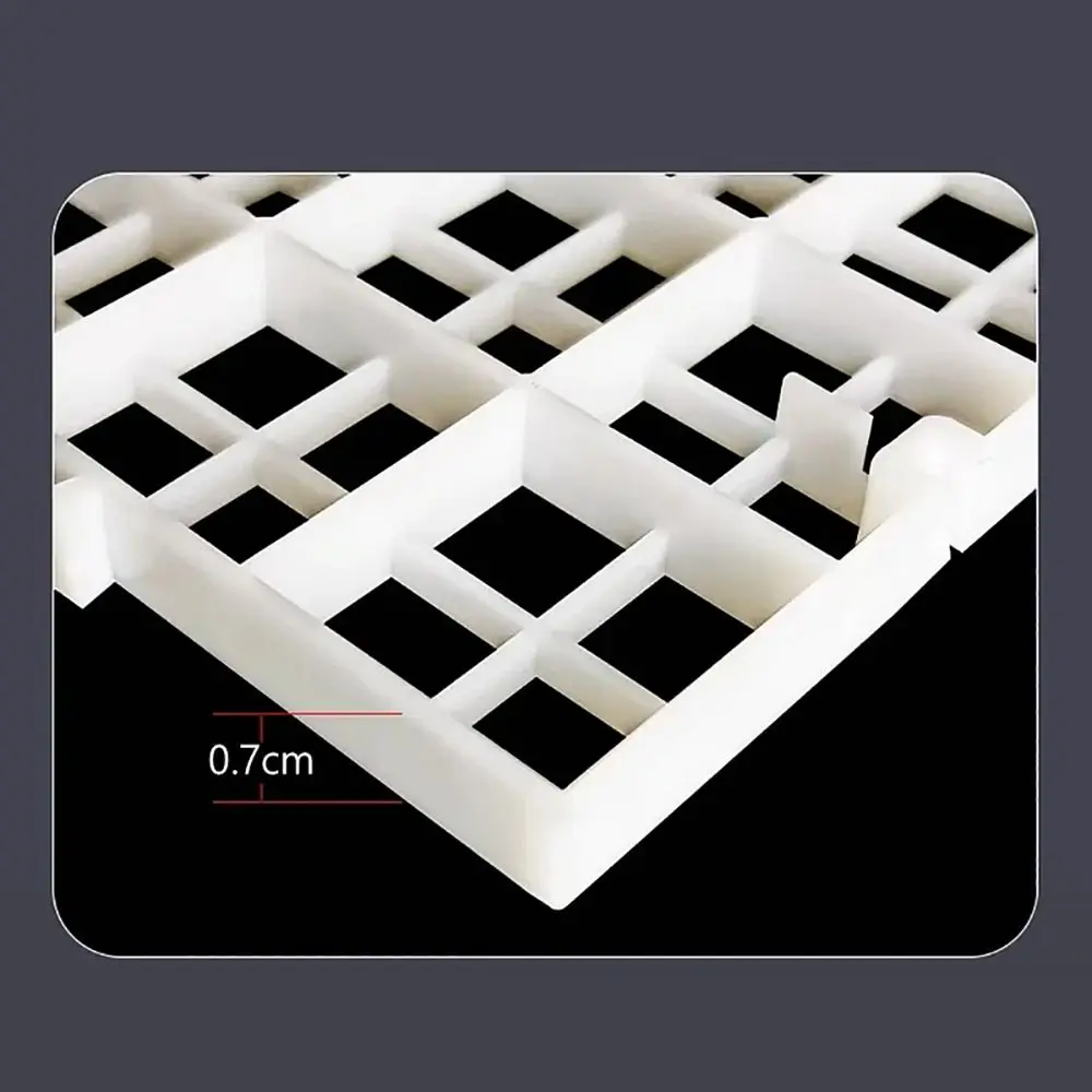 1Pcs Multifunctional Isolation Grid Board 30x30cm Black White Undergravel Bottom Plate Tray Plastic Seperator Divider Board Net