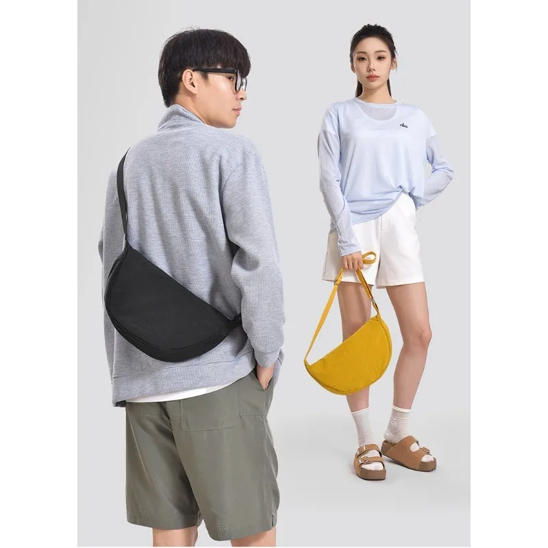 

1pcs Women's Crossbody Shoulder Bag Mini Dumpling Bag Portable Handbag Reusable Shoulder Bag