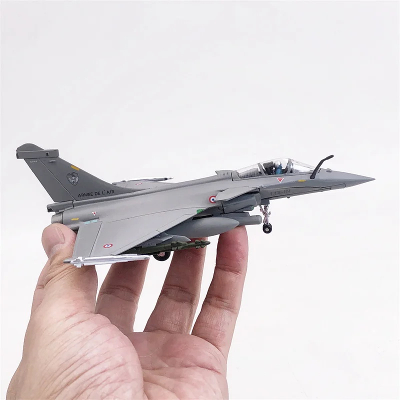 Scale 1/100 Fighter Model France Dassault Rafale C Military Aircraft Replica Aviation World War Plane Miniature Toy for Boy