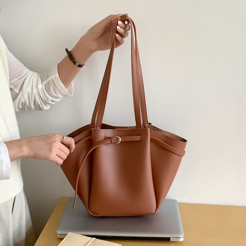 

Модная пригородная большая сумка, легкая сумка на одно плечо в стиле ретро, универсальная композитная сумка большой емкости с ручкой