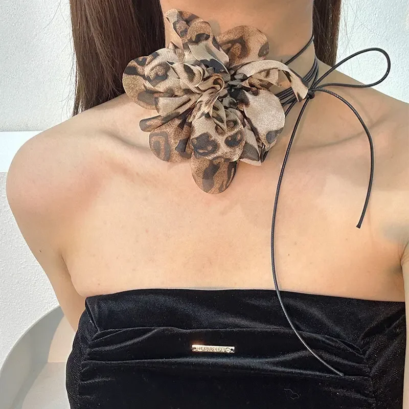 Vintage Goth Multicolor Leopard Print Flower Clavicle Chain Necklace for Women  Adjustable Bowknot Choker Dinner Party Jewelry