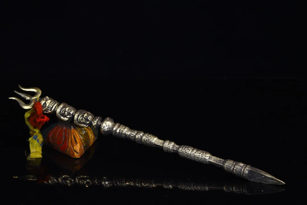 Temple Collection Old Bronze Cinnabar Skull Buddha Head Fork shape  Vajra Phurpa Dharma Amulet Town house Exorcism