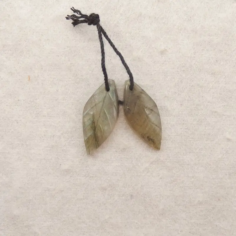 

Подвеска-подушка из лабрадорита ручной работы, переливающийся камень с радужной ракушкой, богемные духовые украшения, 21x10x4 мм, 2 г