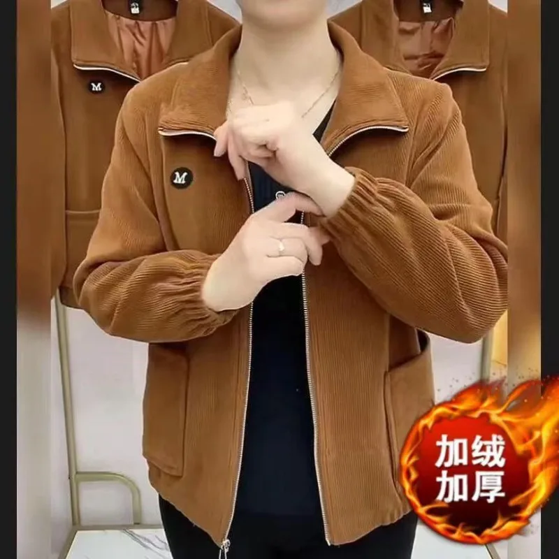 

Женская толстая и стильная вельветовая куртка, добавленный бархат, с длинными рукавами, свободная и повседневная, однотонный топ, осень и зима