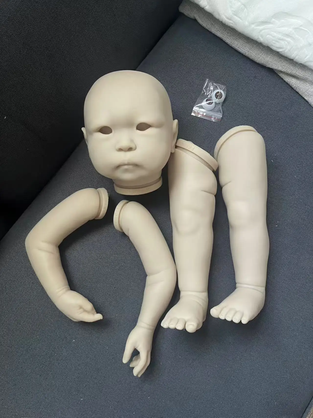 25 Polegada kit boneca reborn min li inacabado sem pintura em branco diy reborn criança boneca peças com corpo e olhos nome na parte de trás