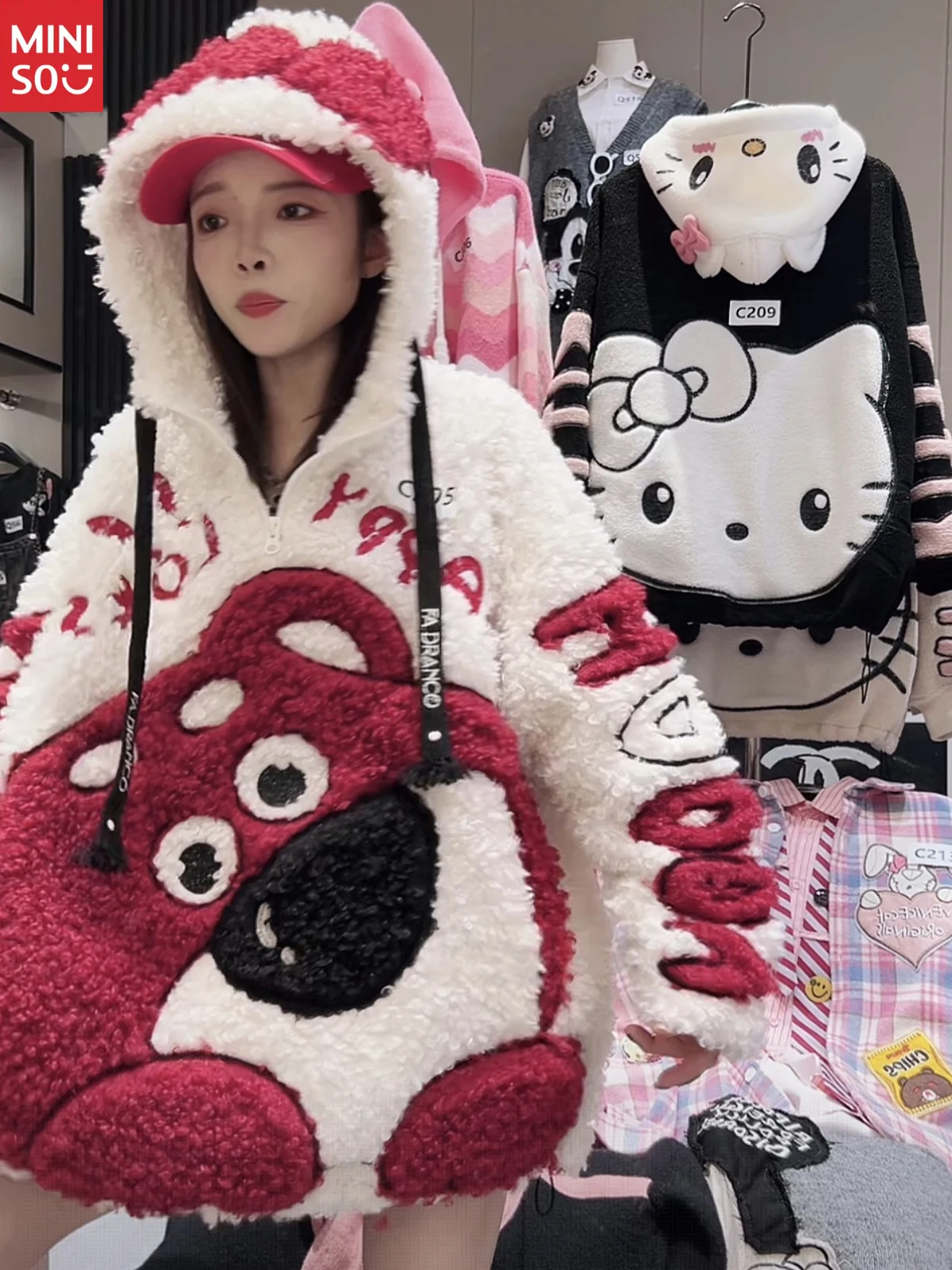 

Disney 2025 Autumn and Winter New Cartoon Strawberry Bear Lamb Wool Sweater Jacket Women's Loose Versatile Age-reducing Top Tide