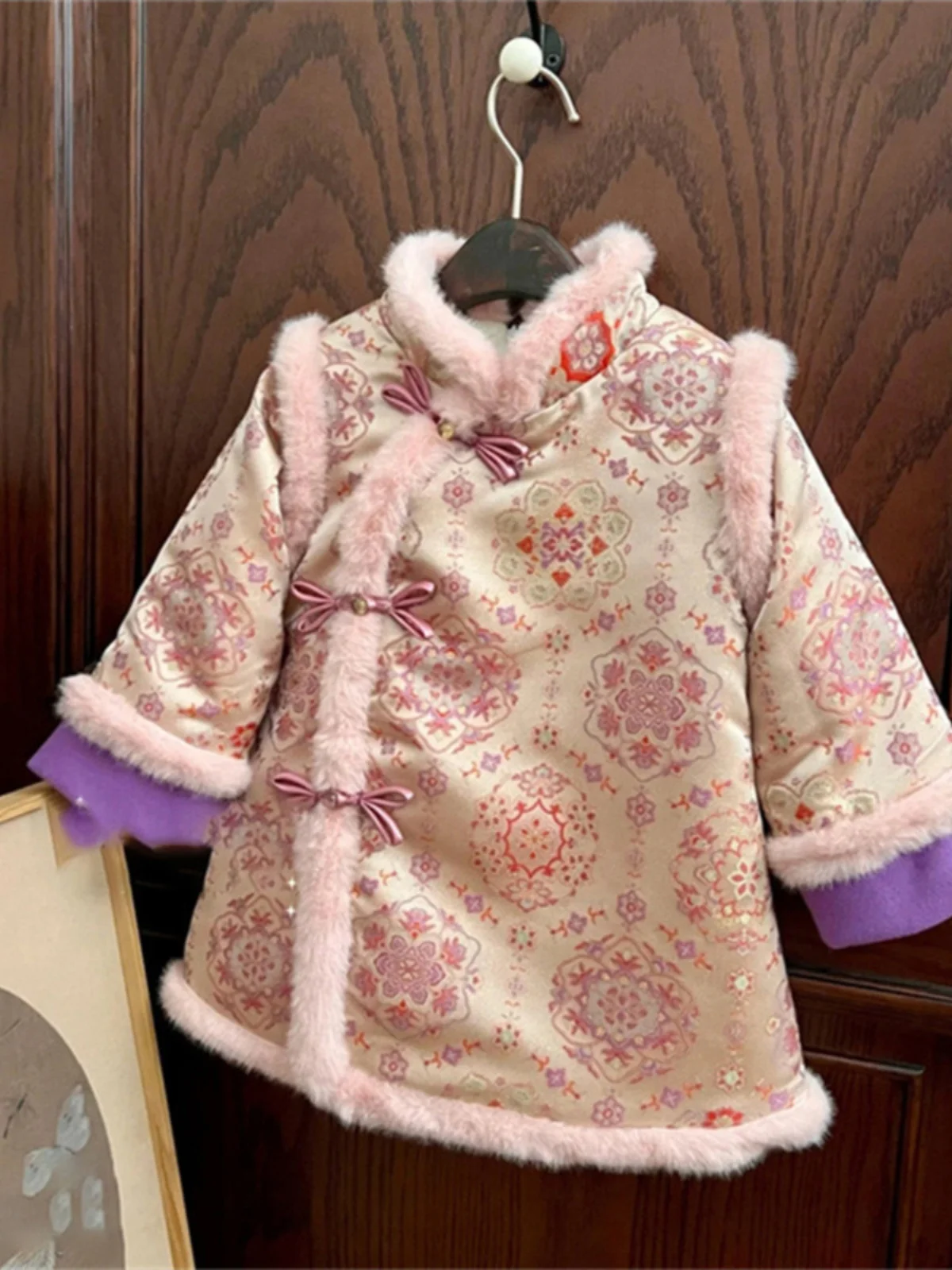 女の子の新年の伝統的な中国のスレ・フロ・コート・ド・リ（Fce）冬2025年スレ・ド・ベビーガール服