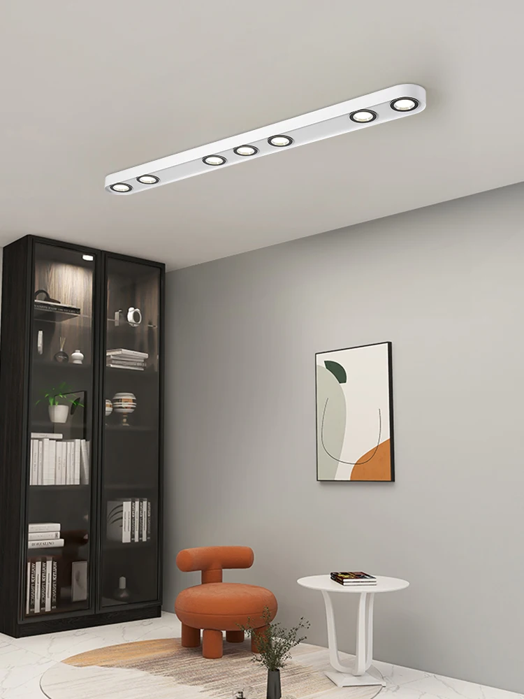 Square no main lamp, living room lighting, spotlights, downlights, exposed minimalist long aisles, cloakroom lights