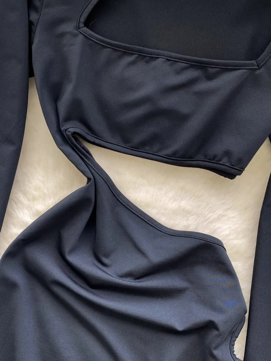 Foamlina Girly แขนยาวผู้หญิงฤดูร้อน Crop Top ไม่สม่ําเสมอ Hem Slim Fit เอว Hollow Out Bodycon Mini Dress