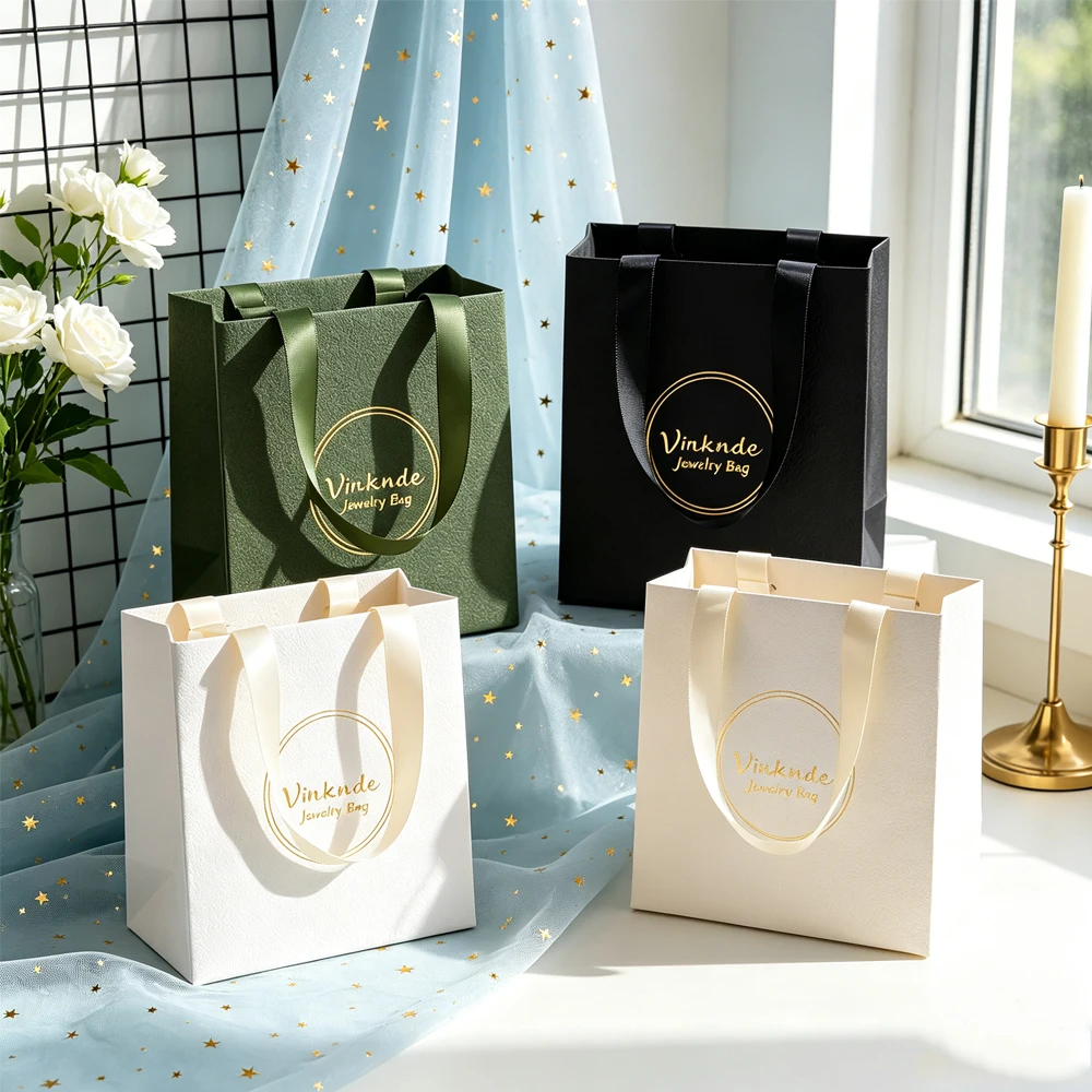 

Custom Logo 12.5x15x7.5cm Navy Paper Tote Bag with Handle for Jewelry Makeup Cosmetics Shoes Wedding Favor Earring Packaging Box