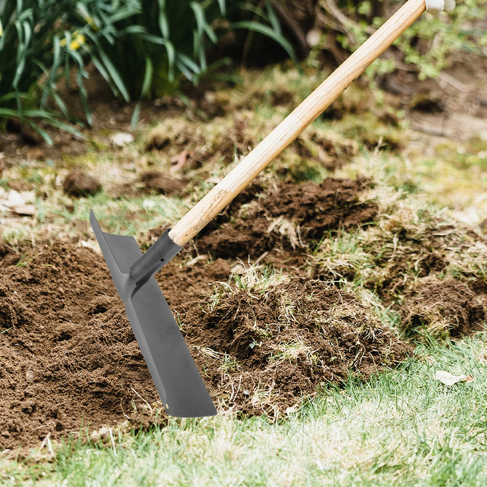 

Multi-Functional Poultry Dung Shovel Thickened Metal Farm Cleaning Tool For Chicken Manure Garden Scraping Shovel