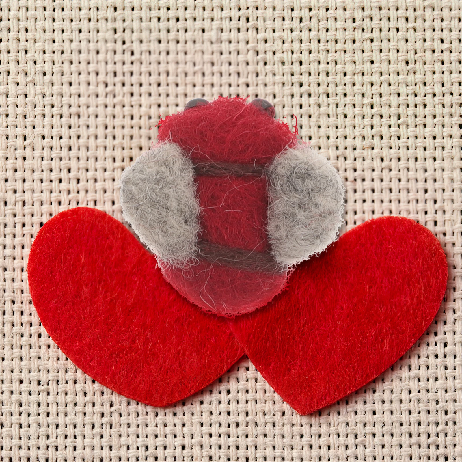 

10pcs Red Wool Felt Bee Decorations DIY Crafts Materials Hair Accessories Party Wall Decorations Wool Felt Bee naments
