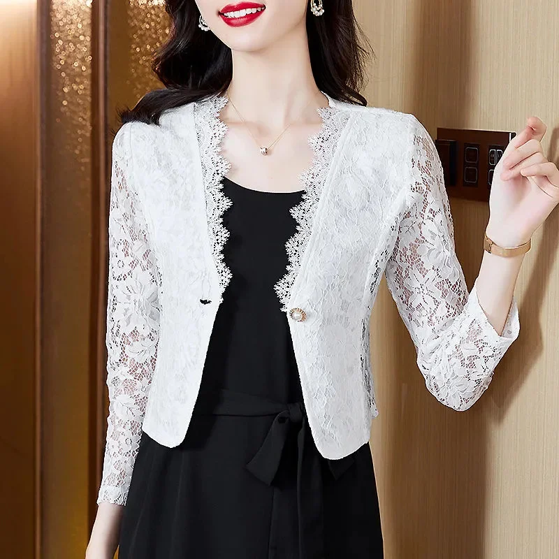 Primavera verão curto ternos de renda jaqueta feminina 2025 novo decote em v oco para fora cardigan terno casaco moda única fivela blazer feminino