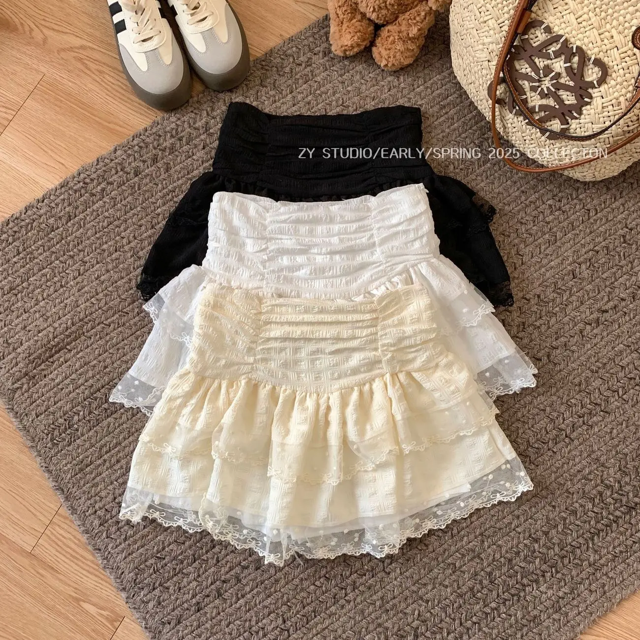 

Французская балетная сетчатая кружевная мини-юбка, осенняя новая расклешенная юбка с высокой талией и подкладкой | Чистый стиль, защита от выглядывания