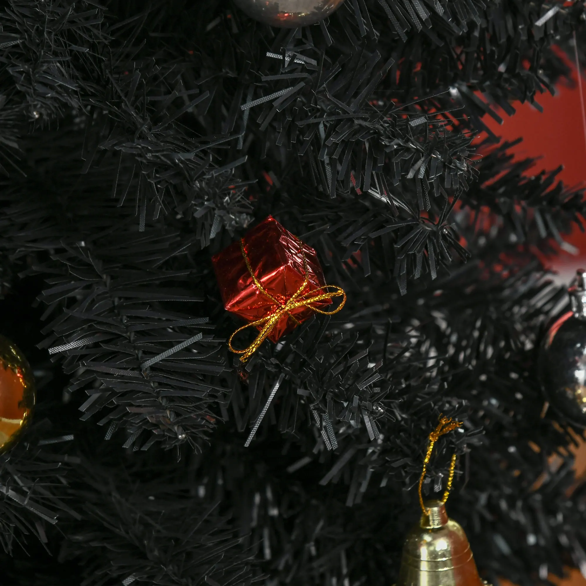 شجرة عيد الميلاد الاصطناعية مقاس 8 بوصات لتزيين العطلة الداخلي الواقعي، باللون الأسود #6