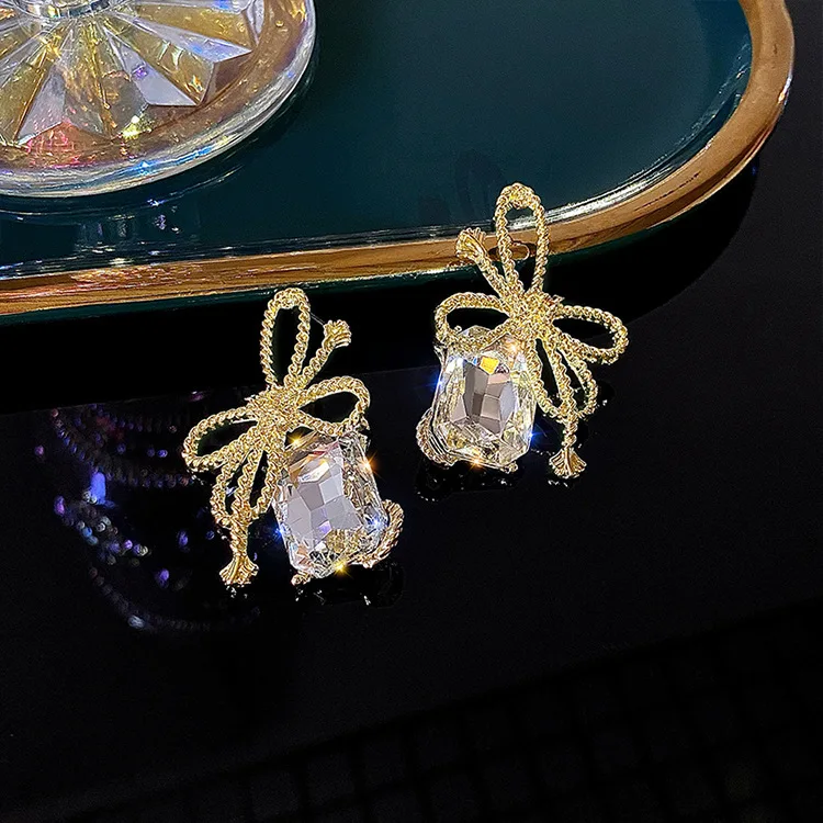 S925 Silver Needle INS Super Fairy Small Design Knot Big Gem Pendant Bow Earrings Tide Earrings Earrings Female