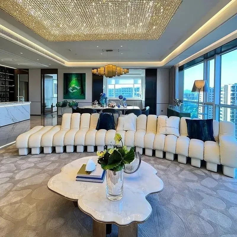 

Комбинация дивана в форме змеи