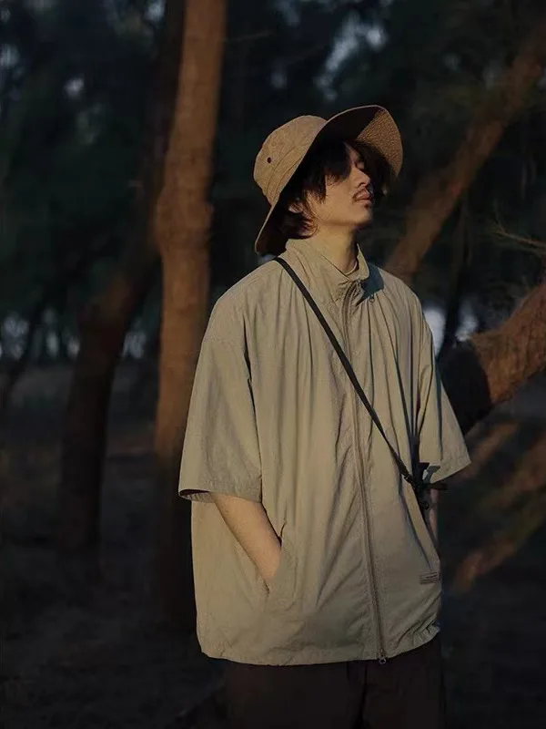 

Мужская летняя рабочая одежда свободного кроя на молнии, в японском стиле, с воротником-стойкой, однотонная, функциональная