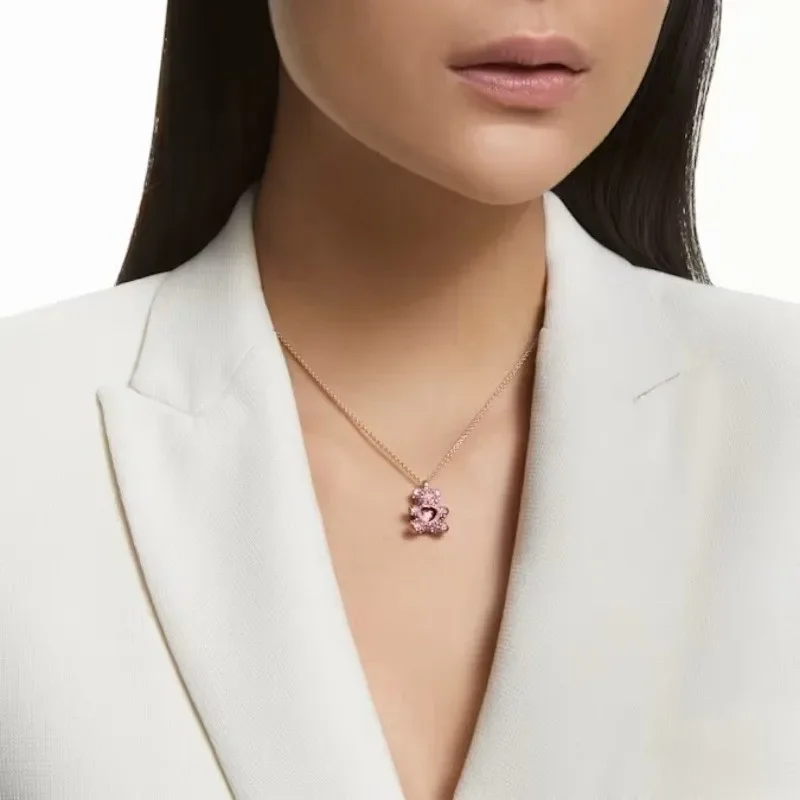 Light Luxury Jewelry Necklace with Sparkling Gemstones and Anti-oxidation Properties, Women's Exquisite Teddy Bear Accessories