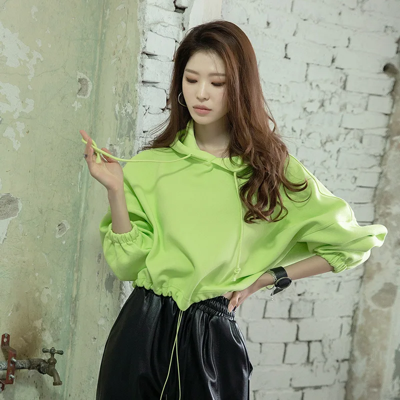 

2025 Spring and Autumn Loose Hooded Hem Drawstring Yoga Sports Short Sweater Top Women's Short