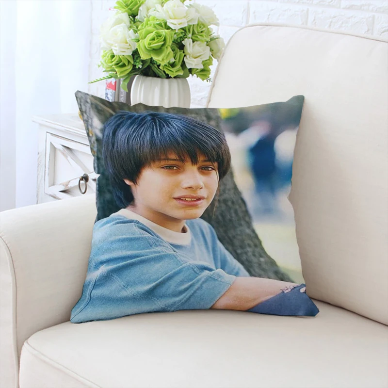 

45x45cm Pillow Cover Gael Garc í a Bernal Customized Double sided Printed Sofa Cushion Cover Office Chair Waist Cushion Fan Gift