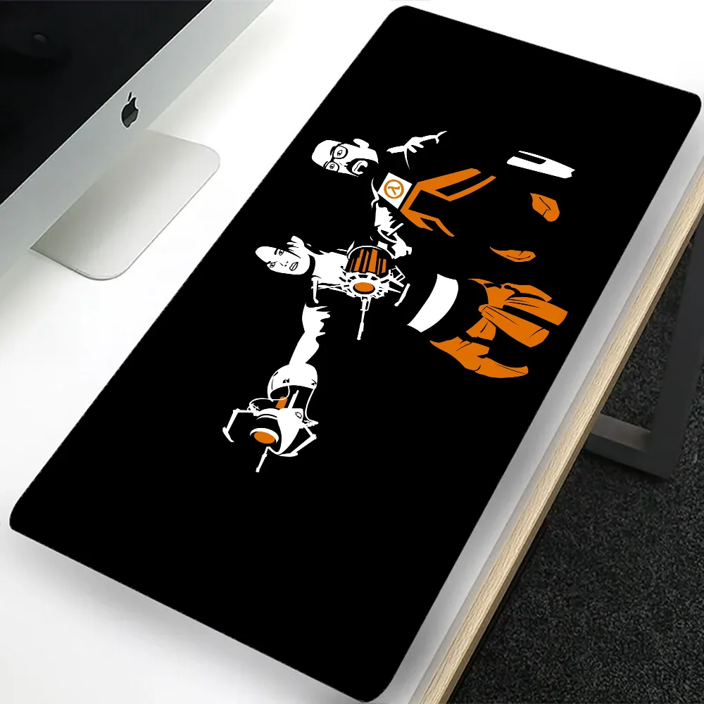 Half Life Large Gaming Mouse Pad Computer Mousepad PC Gamer Laptop Mouse Mat Office Mausepad XXL Silicone Keyboard Mat Desk Pad