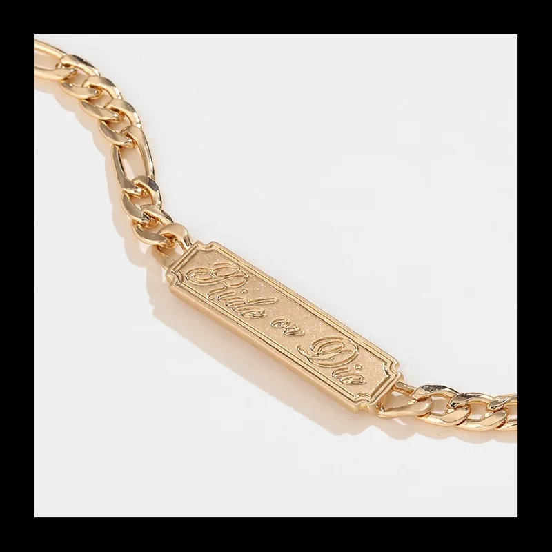 2024ins الرياح مربع العلامة التجارية الهيب هوب الرجعية قلادة مجموعة الإناث، سوار مزاجه الموضة